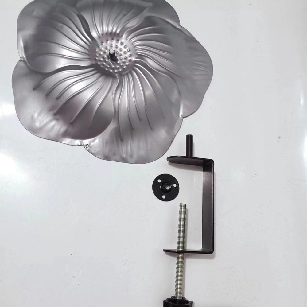 Versatile Metal Clip Feeder Bath image 4