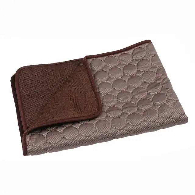 Pet Cooling Mat with Circular Quilted Pattern