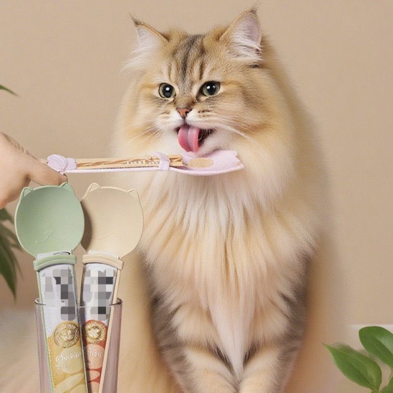 Cat Treat Spoon, Squeezer for Cat Puree Snacks, Cat Strip Feeding Spoon—Green image 2