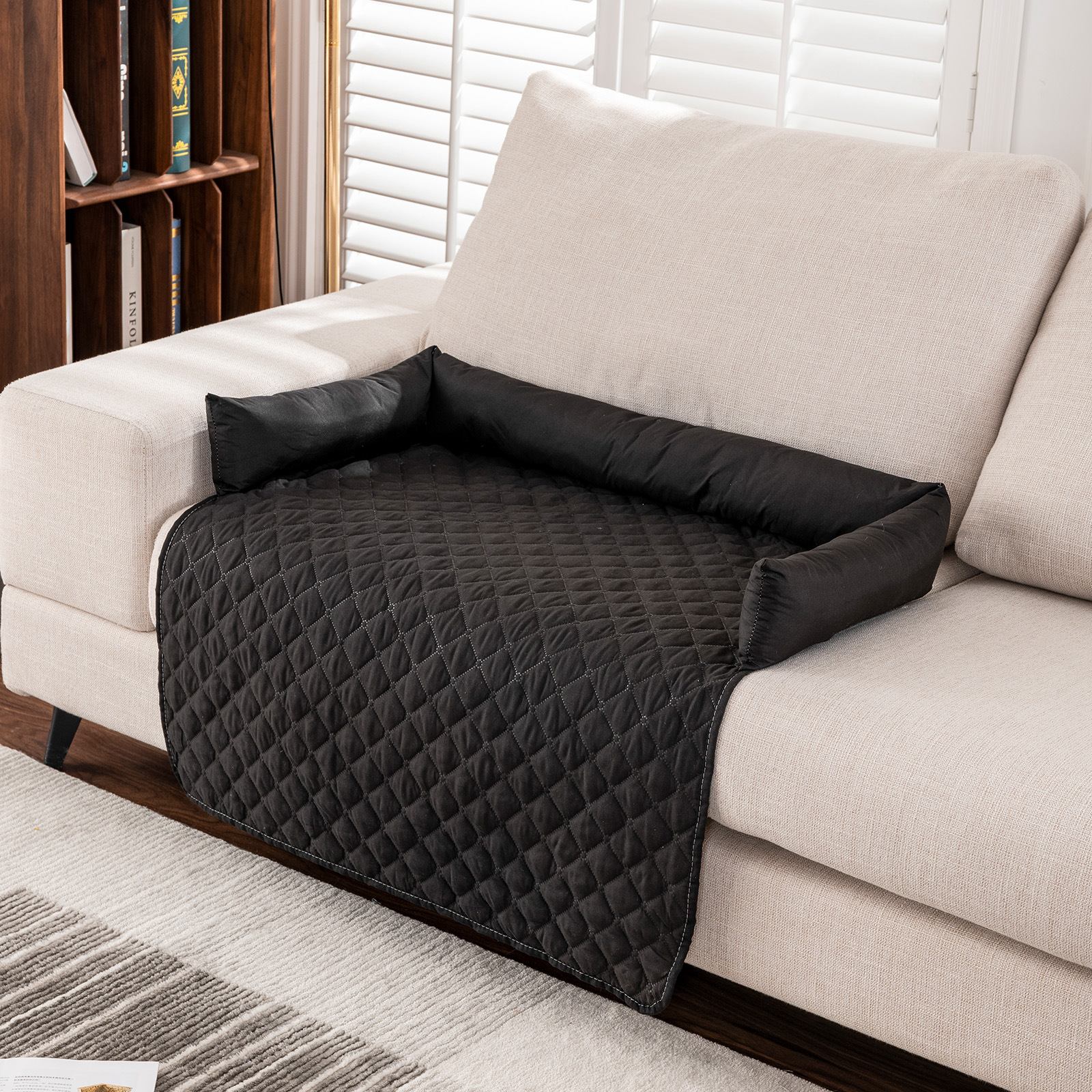 90*90CM Black Waterproof & Scratch-Resistant Pet Sofa Protector Mat with Pillow